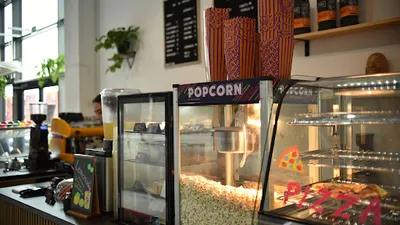 Hopa Cafe ( kawa, gofry, zapiekanki, lody, ciasta )